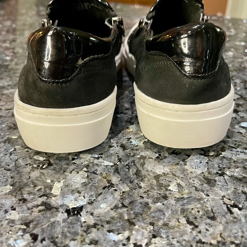 Gianni Bini Women’s Black Studded Sneakers with Zippers Size 8